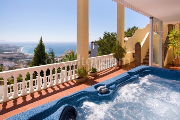 country house in Nerja